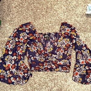 Angie’s Floral Crop with Bell sleeves Small